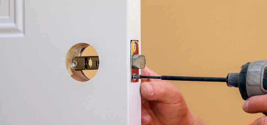Stuck Door Knobs Repair in La Quinta, CA